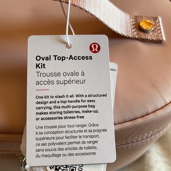 NWT Lululemon cosmetic case - Picture 6 of 7